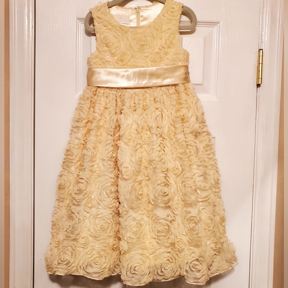 AMERICAN PRINCESS Girl's Cream Formal Dress Size 5